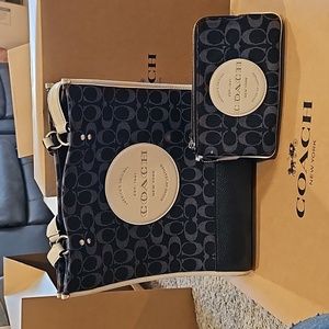 Coach navy blue big hand bag with matching wallet